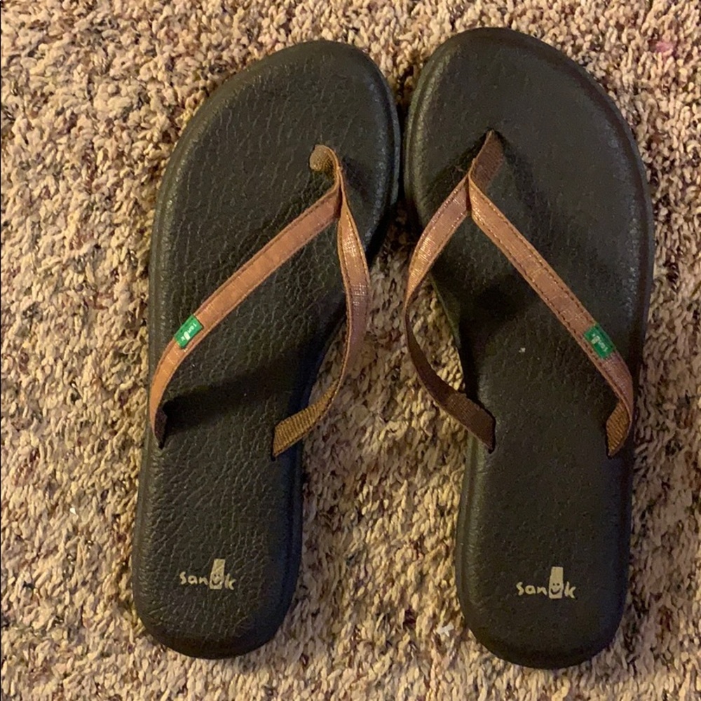 Sanuk Women’s Flip Flop size 9